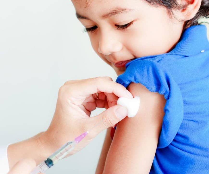 婴儿和儿童接种疫苗